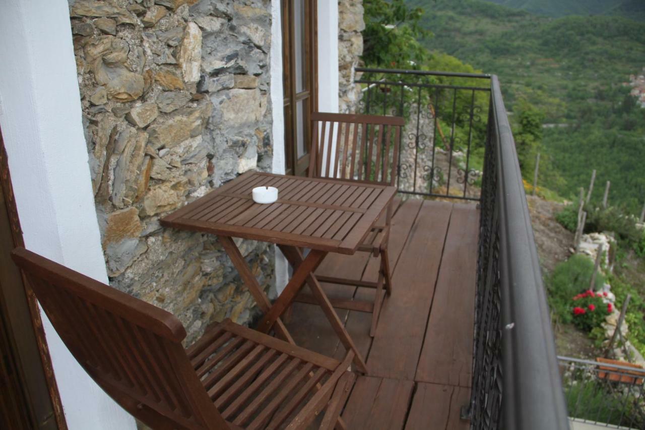 Bed & Breakfast Triora Medievale Exterior foto